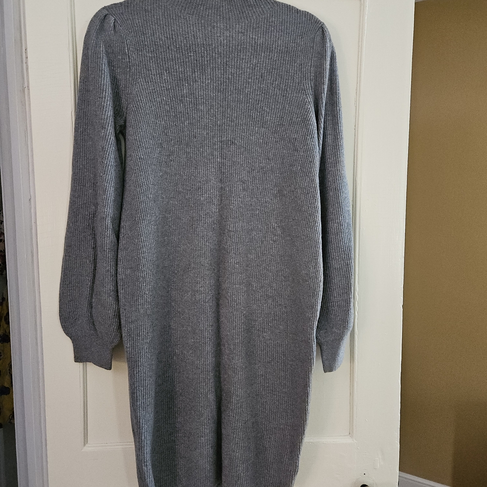 NWOT GAP Grey Knit Sweater